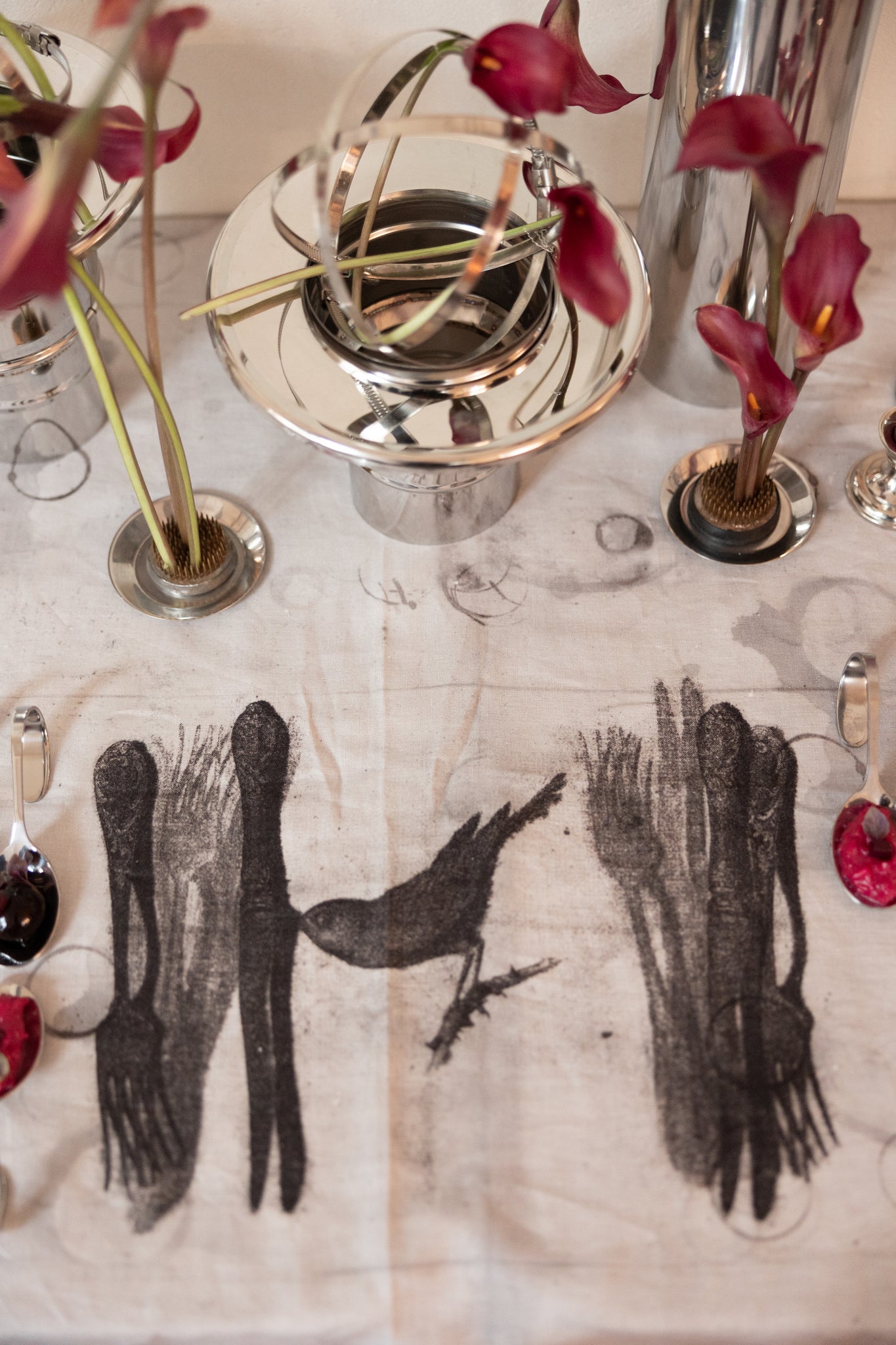 Лляна скатертина з принтом "Державна скатертина II" з серії "Utopia"