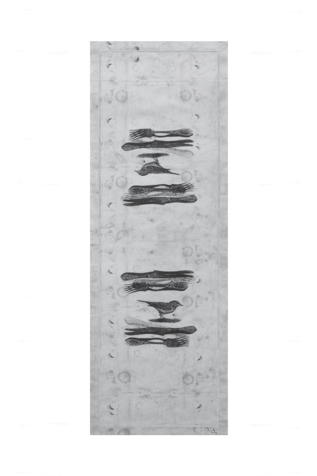 Linen table runner with print "Nightingale" from the "Utopia" series