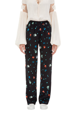 Black printed pants on elastic band